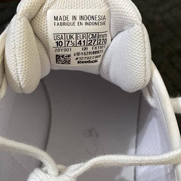 Reebok Women’s Zig Dynamica Sneaker (Size: 10) - Picture 3 of 3